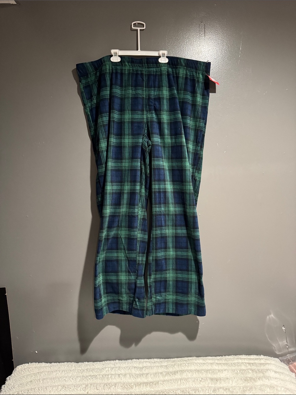 Wondershop Navy & Green Plaid Lounge Pants